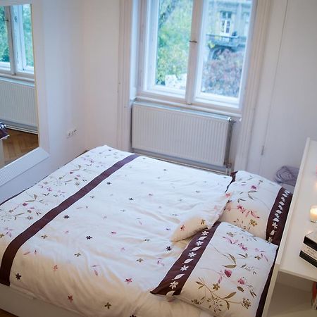 Jokai Ter Apartment Budapest Bagian luar foto