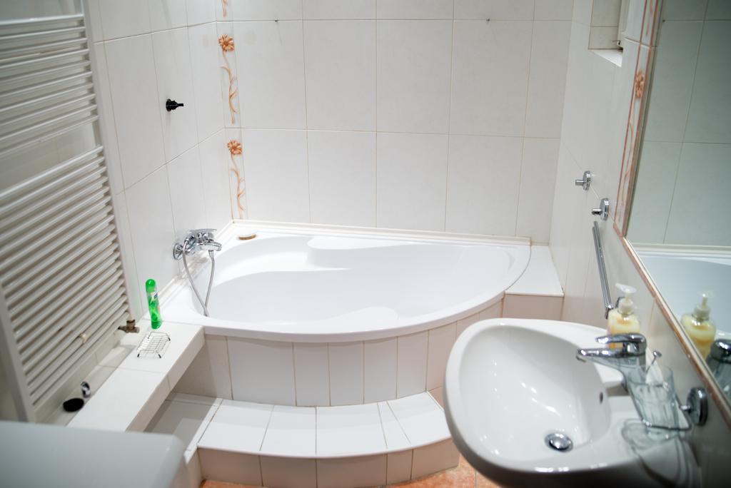 Jokai Ter Apartment Budapest Bagian luar foto