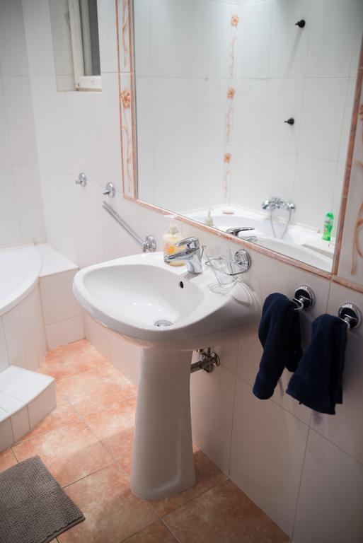 Jokai Ter Apartment Budapest Bagian luar foto